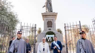 San Juan conmemoró el 209° aniversario de la Independencia con un emotivo acto encabezado por el gobernador Orrego