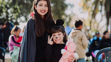 Acto multitudinario en plaza Evita donde el Municipio de Capital celebró el  Día del Niño
