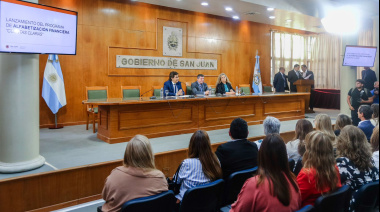 Orrego lanzó el innovador programa "Cuentas Claras", para llevar la educación financiera a las aulas de San Juan