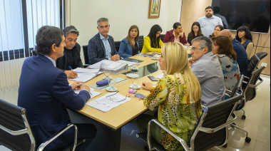 Legisladores deliberaron en la comisión de LAC