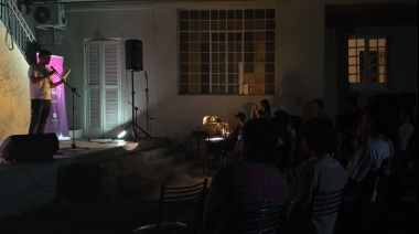 La poesía toma el escenario del Chalet Cantoni con SLAM Reloj de Arena