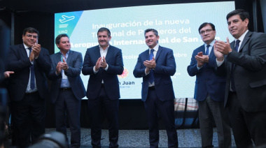 El gobernador encabezó la inauguración de la segunda etapa de modernización del aeropuerto Domingo Faustino Sarmiento