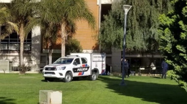 Una mujer cayó al vacío en el Centro Cívico