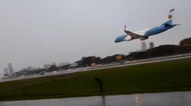 Maniobra del nuevo avión presidencial: “Fue un papelón, podría haber sido una tragedia”