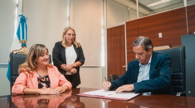 El Ministerio de Educación firmó un convenio con empresa minera