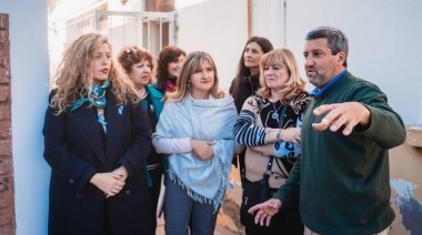La ministra de Educación recorrió escuelas del departamento 25 de Mayo