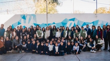 La ministra de Educación recorrió escuelas del departamento 25 de Mayo
