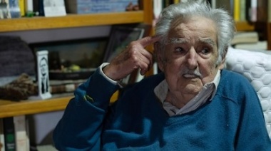 Pepe Mujica: “La vieja Kirchner está al frente del peronismo jodiendo, en lugar de dejar a las nuevas generaciones; ¡cómo le cuesta largar el pastel!”
