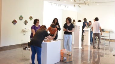 Estudiantes de Artes Visuales presentan sus trabajos en el Franklin Rawson
