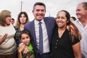 Orrego entregó viviendas en San Martín: "Nosotros somos empleados de la gente"