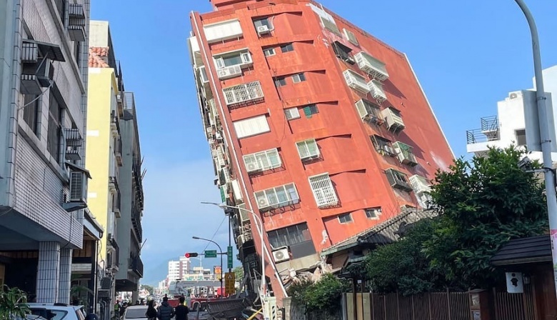 Fotos y videos: las impactantes imágenes que dejó el terremoto en Taiwán