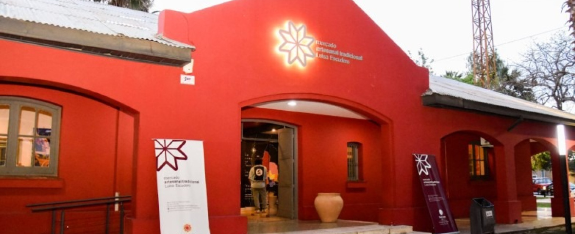 Taller Navideño de Macramé en el Mercado Artesanal Luisa Escudero