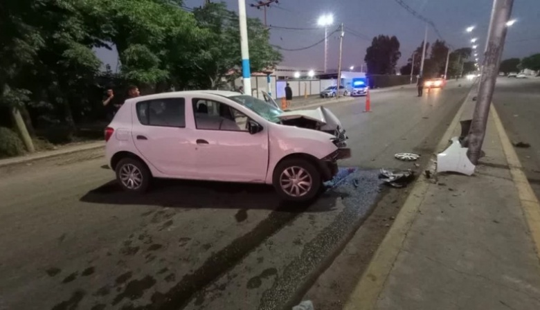 Accidente en Rawson: conductora se duerme al volante y choca contra un ...