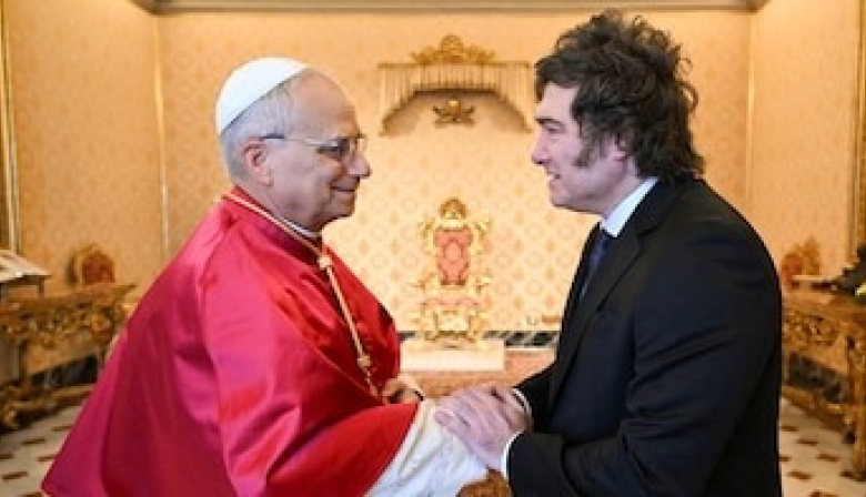 Milei se reunió con León XIV y el Papa le confirmó que visitará la Argentina