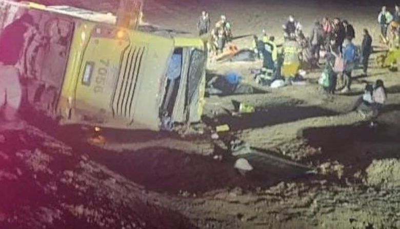 Un bus argentino volcó en Chile: hay 4 muertos y varios heridos graves