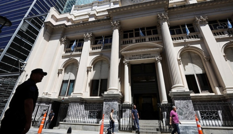 El Banco Central volvió a comprar dólares y acumula más de USD 700 millones en enero