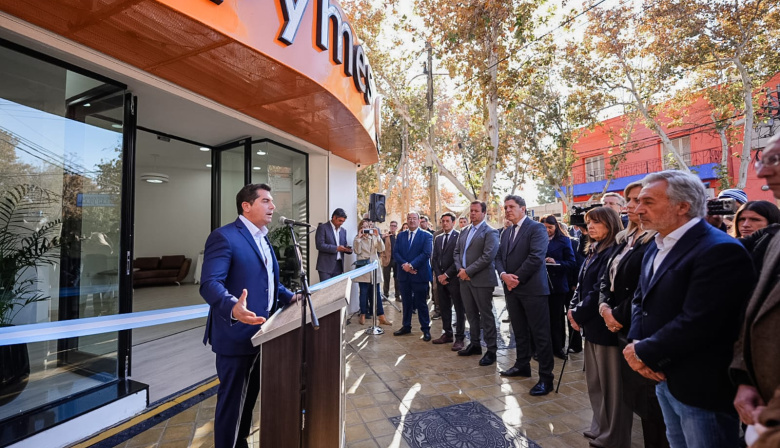 Orrego anunció $15.000 millones en créditos para Pymes y emprendedores