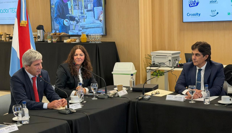 Con la presencia del ministro de Economía de Nación, Luis Caputo, El ministro Roberto Gutiérrez participó de una nueva reunión del Consejo Federal de Responsabilidad Fiscal