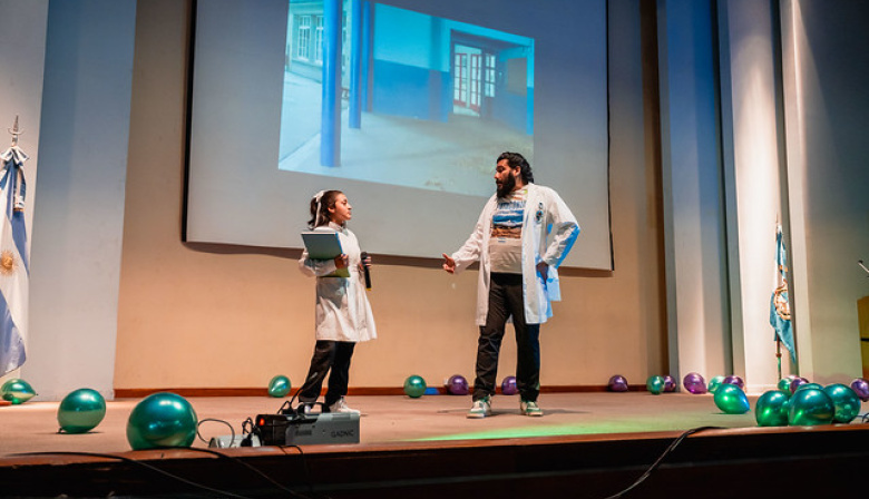 Educación Especial abrió su semana con una puesta teatral de estudiantes