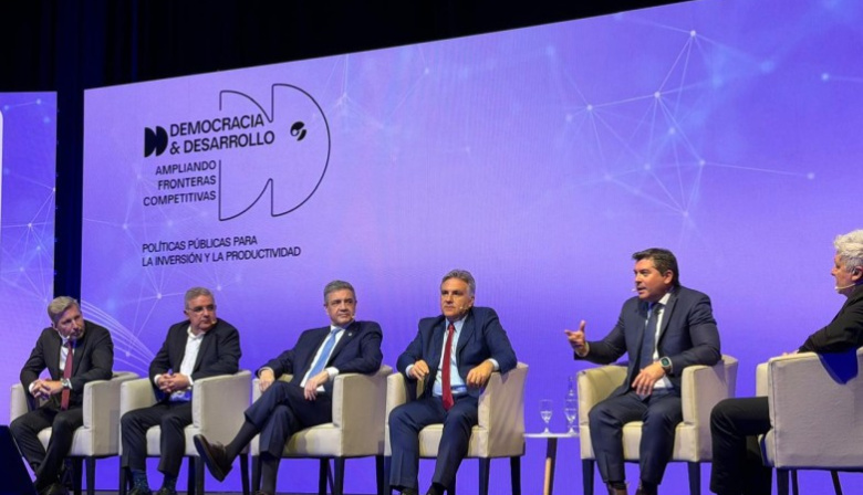 Orrego y San Juan, presentes en el debate sobre el futuro económico y el rol de las provincias