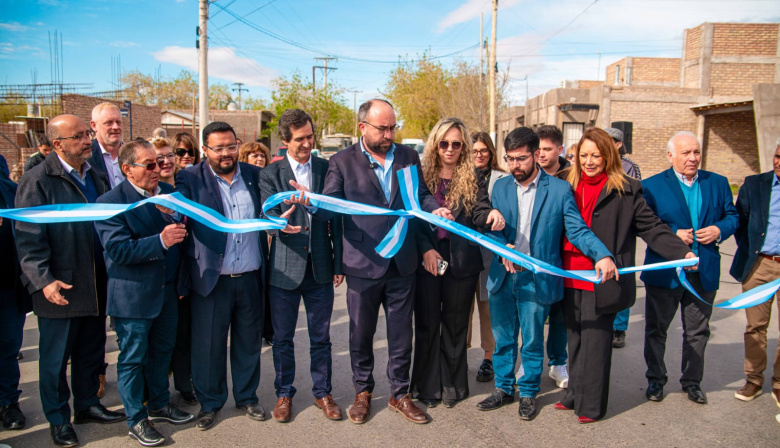 Rivadavia suma nuevas obras en el marco de su 118° aniversario: se inauguró el pavimento de Posta del Ángel y calle Salinas