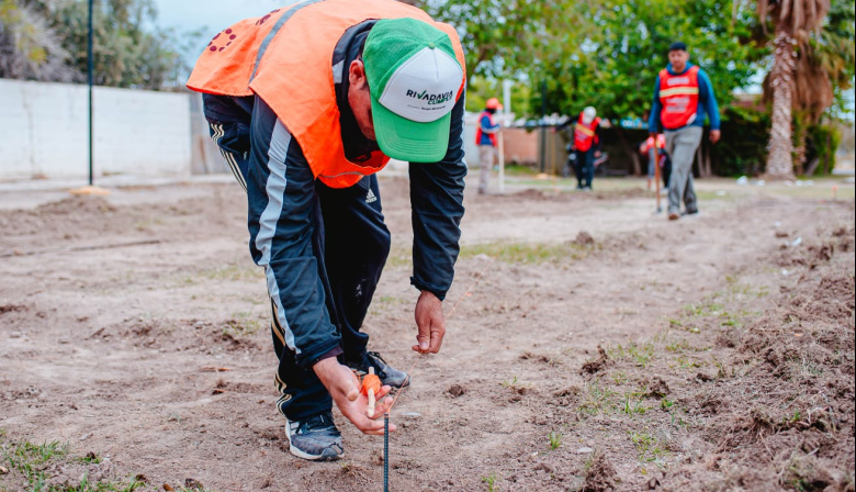 Rivadavia construye una nueva cancha de tejo en la plaza de Marquesado