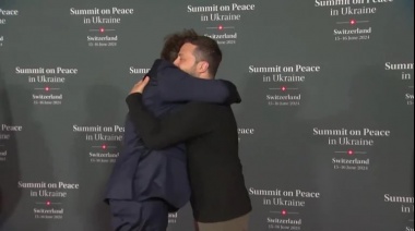 Javier Milei fue recibido por Volodimir Zelensky en Suiza