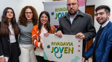 Los jóvenes de Rivadavia ya tienen su tarjeta de beneficios
