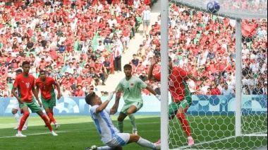En un partido inédito, Argentina perdió ante Marruecos con un gol anulado por el VAR dos horas después de finalizado