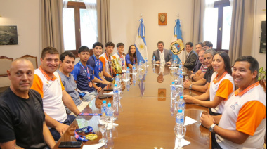 Orrego recibió a los "embajadores deportivos" sanjuaninos tras sus triunfos nacionales y mundiales