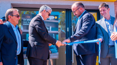 Miodowsky cumple con la deuda histórica del cajero en Marquesado y anuncia un bono extraordinario de $90.000 para contratados