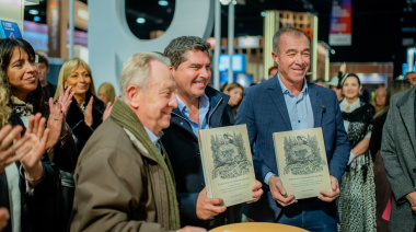 El gobernador Marcelo Orrego visitó la 50° edición de la Feria Internacional del Libro de Buenos Aires