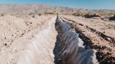 Hidráulica evalúa nuevos materiales para la impermeabilización de canales