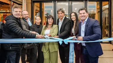 Orrego participó de la inauguración de un importante centro comercial en Chimbas y destacó la generación de puestos de trabajo
