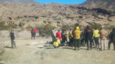 Continúa el operativo en Valle Fértil con el rescate y traslado de las personas fallecidas
