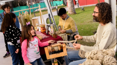El Mercado Artesanal invita a aprender nuevos oficios