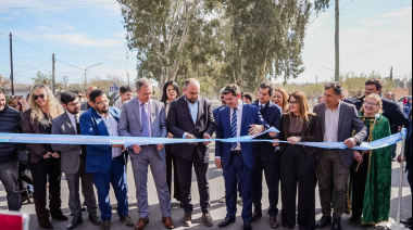 Orrego anunció el inicio de la repavimentación de calle Sargento Cabral entre Paula Albarracín y Calívar