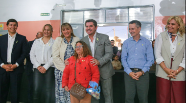 Orrego encabezó la entrega de más de mil anteojos en San Martín y destacó la igualdad de oportunidades en San Juan