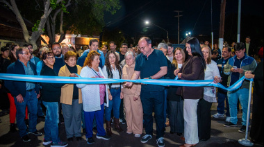Del compromiso a la realidad: Miodowsky inauguró en 20 días el pavimento de los cinco pasajes del Barrio 2 de Agosto