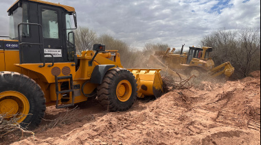 Hidráulica avanza con el encauzamiento del río Bermejo para mitigar el riesgo de ingreso de agua al pueblo