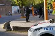 Asalto en Villa Obrera: joven apuñalado y robado, cuatro detenidos