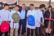 Histórico: Orrego inauguró en Mogna la primera escuela secundaria rural de San Juan