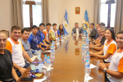 Orrego recibió a los "embajadores deportivos" sanjuaninos tras sus triunfos nacionales y mundiales