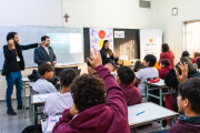 Estudiantes participan del programa que fomenta la convivencia y prevención