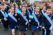 Estudiantes de Santa Lucía prometieron lealtad a la Bandera