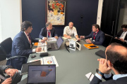 Orrego presentó en Londres la emisión  de  bonos ante inversores internacionales de primer nivel