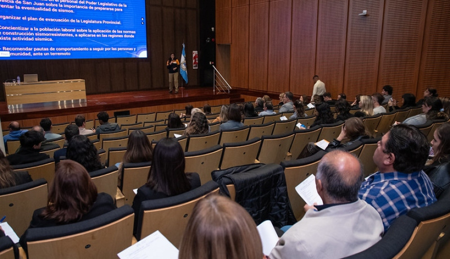 El personal legislativo participó de una capacitación en prevención sísmica