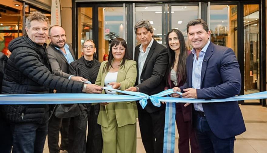 Orrego participó de la inauguración de un importante centro comercial en Chimbas y destacó la generación de puestos de trabajo