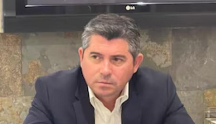 Orrego suspende su agenda internacional y vuelve a San Juan por la tragedia aérea